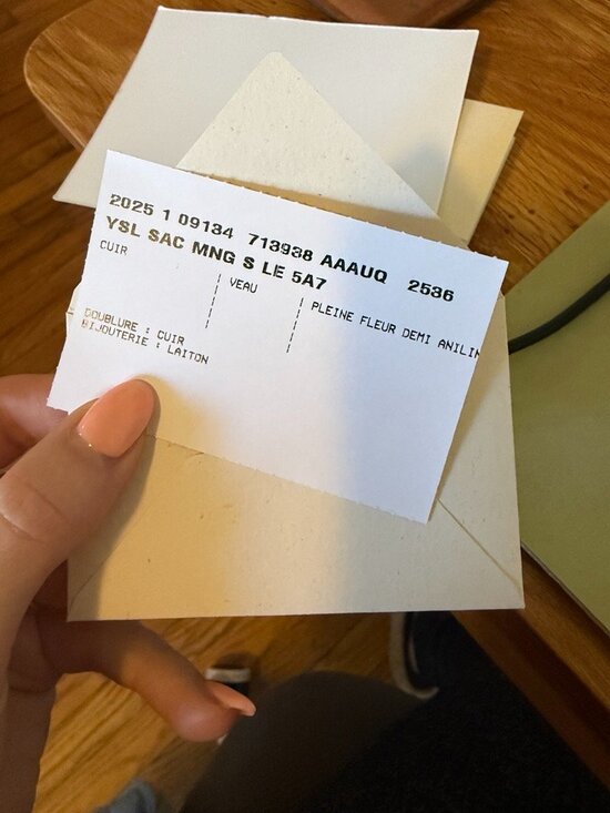 Saint Laurent LE 5 À 7 supple SMALL IN GRAINED LEATHER - Picture 5 of 5